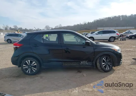 2020 Nissan Kicks Sv Xtronic Cvt z USA, uszkodzony, nr VIN 3N1CP5CV8LL550876